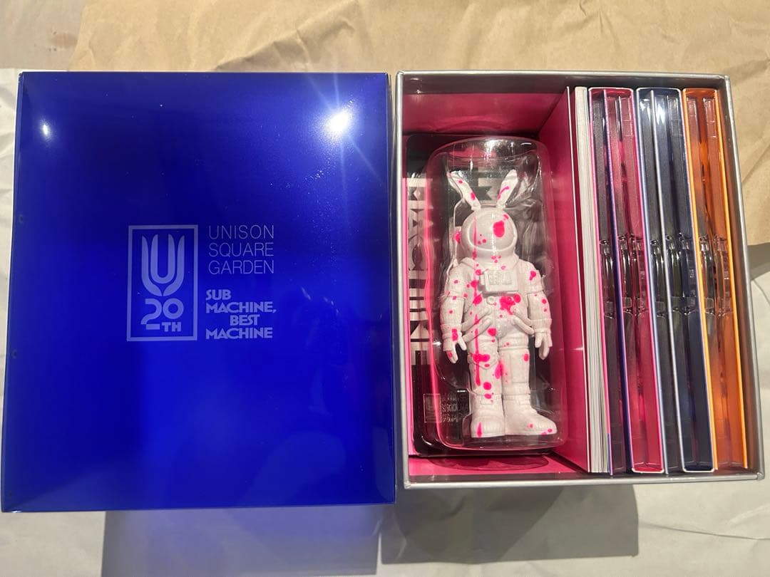 UNISON SQUARE GARDEN サブマシンベストマシン　受注生産限定盤 Amazon.co.jp: SUB MACHINE, BEST MACHINE (受注生産限定盤) - UNISON
