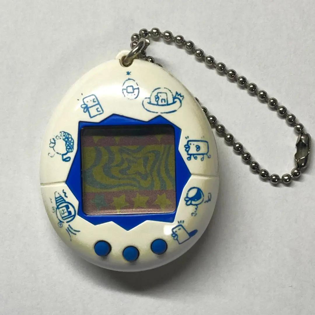 動作品・匿名発送】たまごっち 英語版 白 青 ブルー文字 絵柄 BANDAI