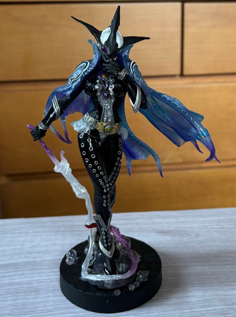 S.I.C 仮面ライダーオーズ グリード メズールフィギュア セルメダル