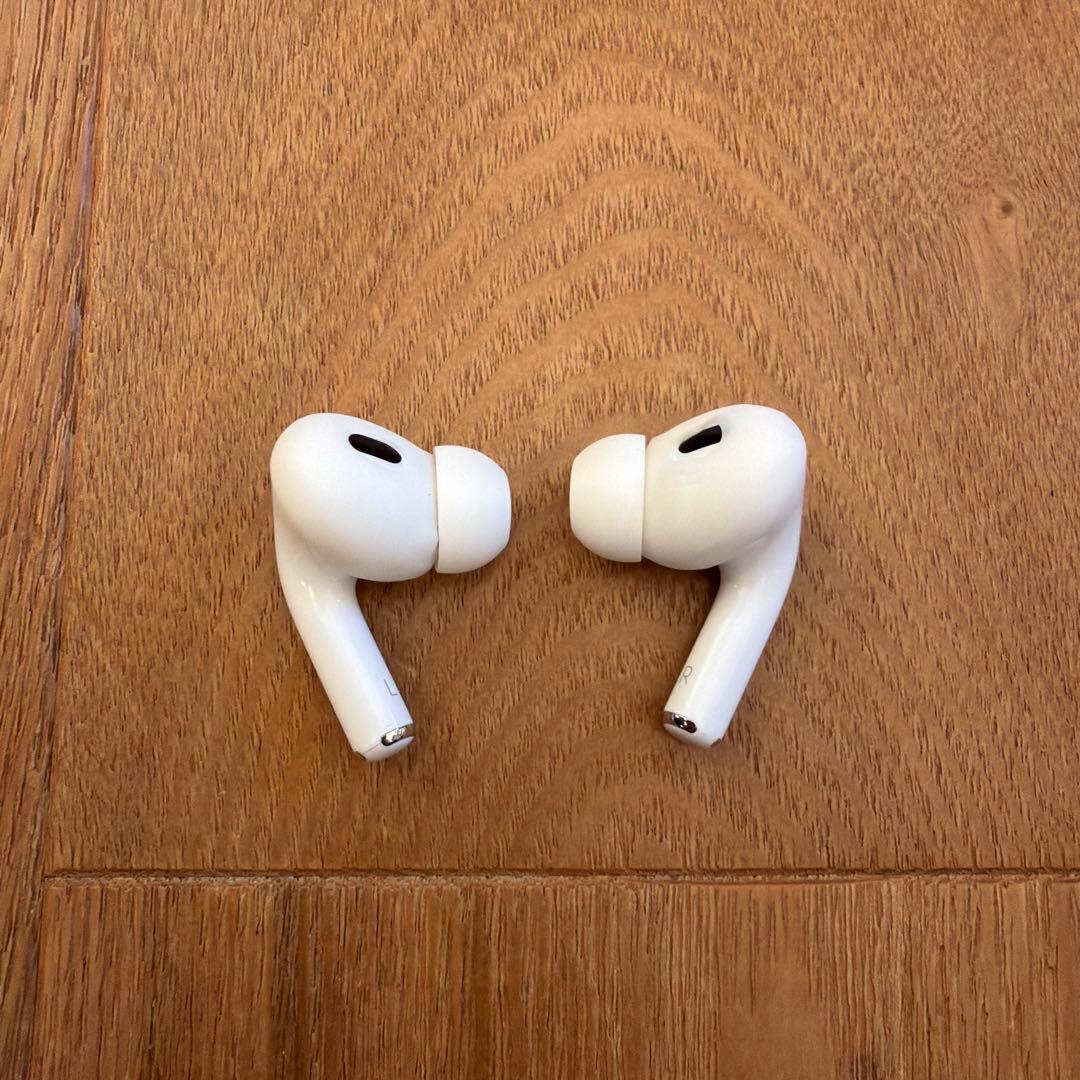 Apple AirPods Pro 第二世代　USB -C版　本体