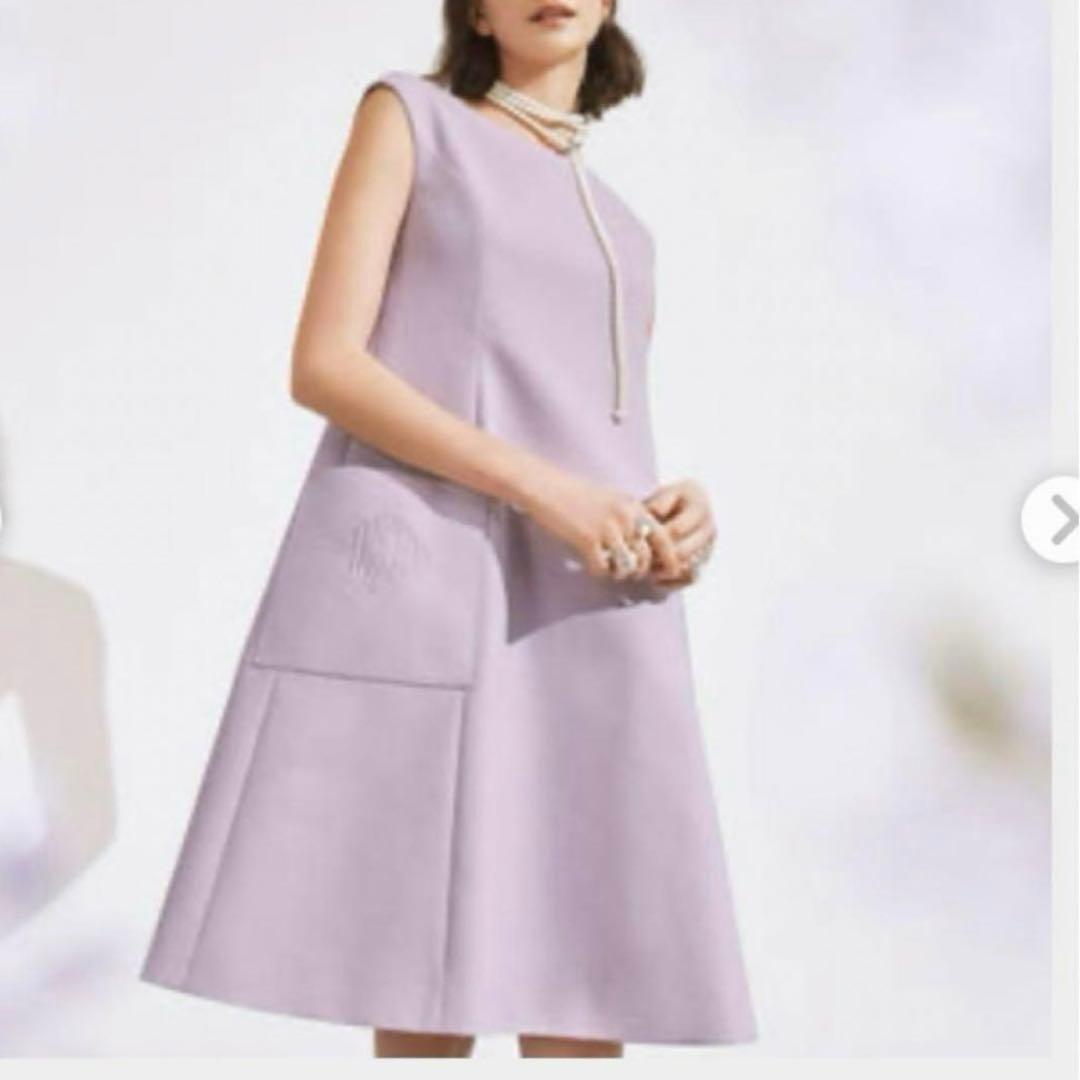 極美品✨10万 フォクシー '20年 ジャスミンホワイト ロゴ刺繍