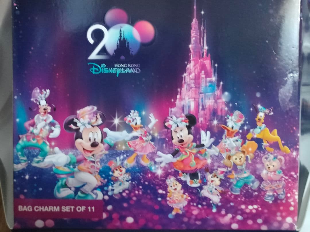 新品】香港 ディズニー 20周年 バッグチャーム ネームタグ ☆プルート