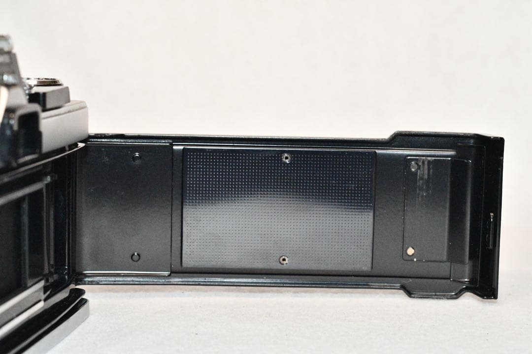 お値引き中《動作品》OLYMPUS OM-1+標準レンズ a0422