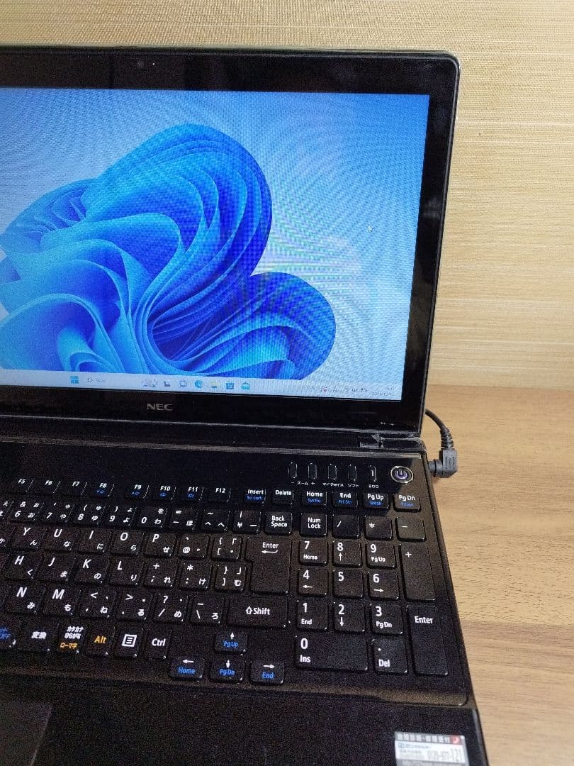 NEC LaVie ノートPC LS550/T Windows 11 - メルカリ