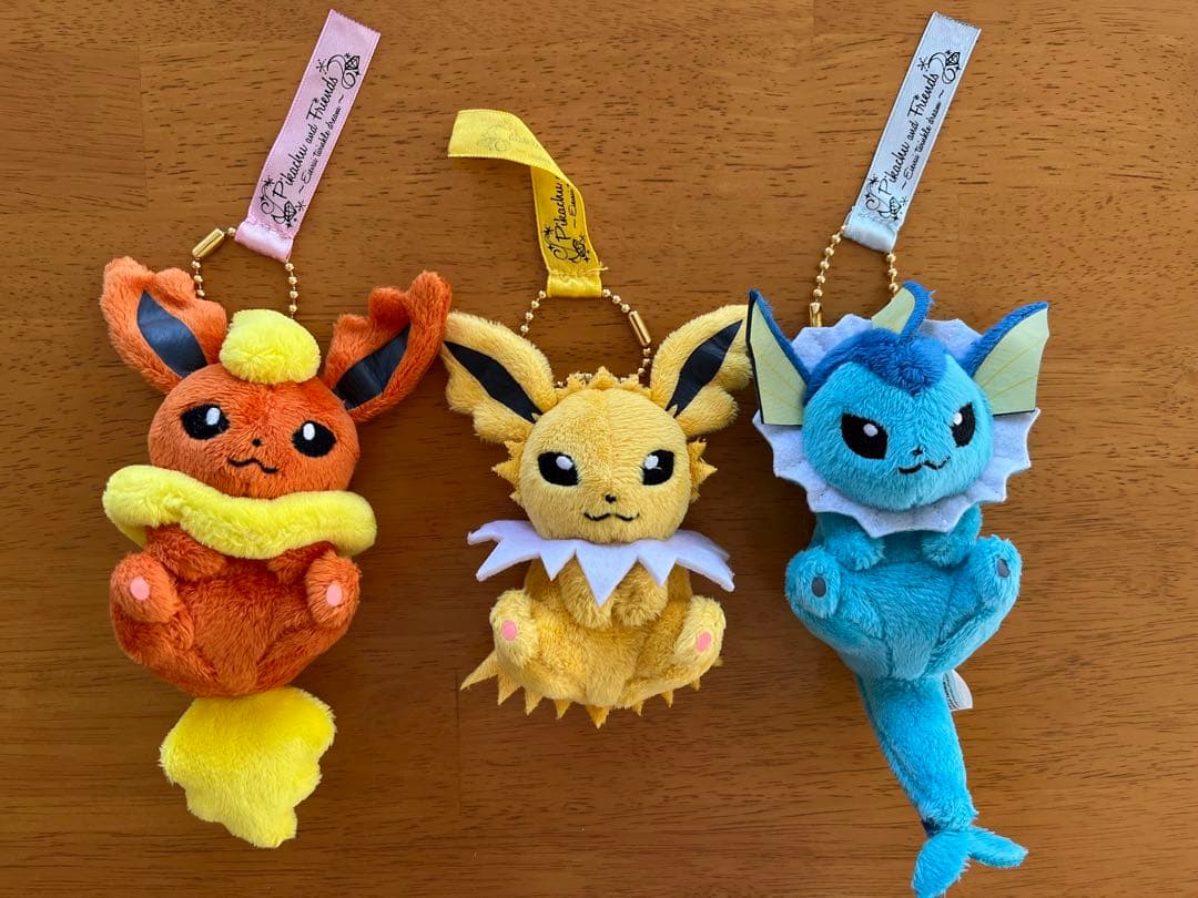 一番くじ むぎゅころぬいぐるみ ブースター サンダー シャワーズ