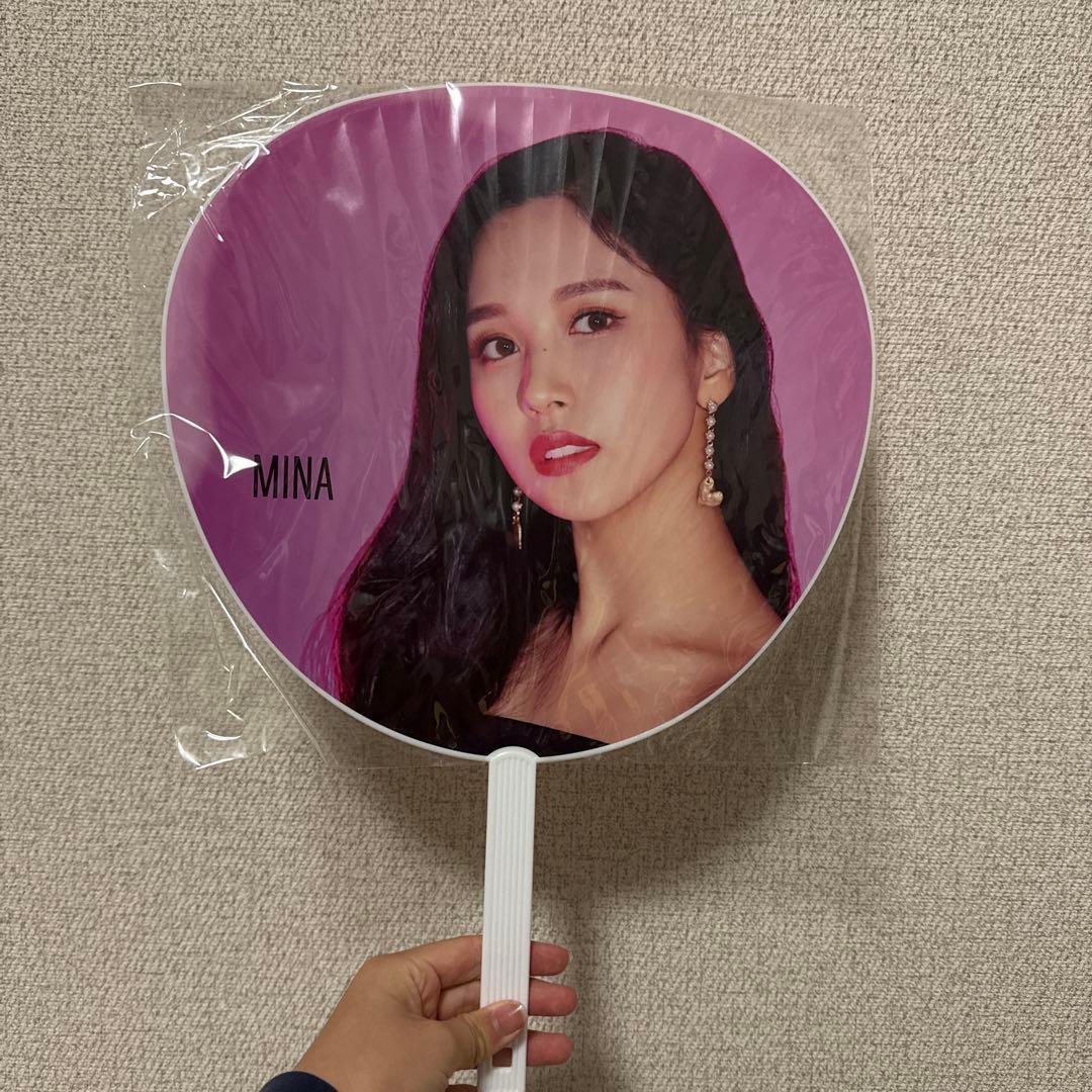 TWICE MINA うちわ TWICE WORLD TOUR 2019 - メルカリ