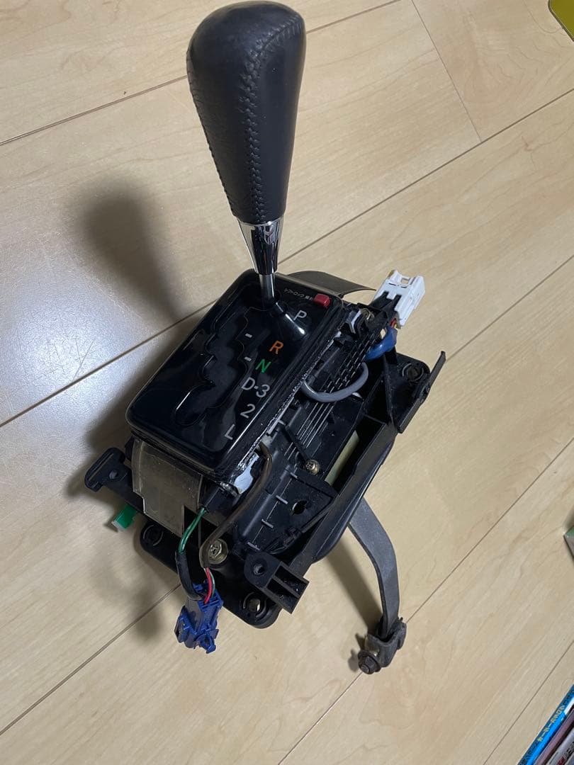 JZX100 シフト　AT用　　ツアラー V 純正シフトノブ付き　希少 JZX100 シフト AT用 ツアラー V 純正シフトノブ付き 希少 チェイサー