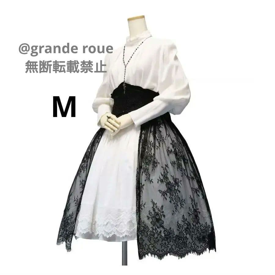 Sheglit●睡蓮のフレアブラウス ホワイト●シェグリット 睡蓮のフレアブラウス | Sheglit MiDiom online store