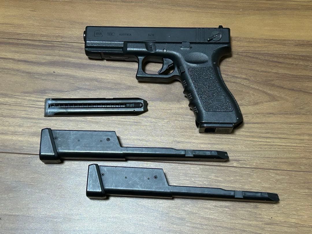 動作確認済み 電動グロック18c ロングマガジン セット 09 CYMA 製 電動ハンドガン G18C対応 100連 ロングマガジン 樹脂 CY-C27