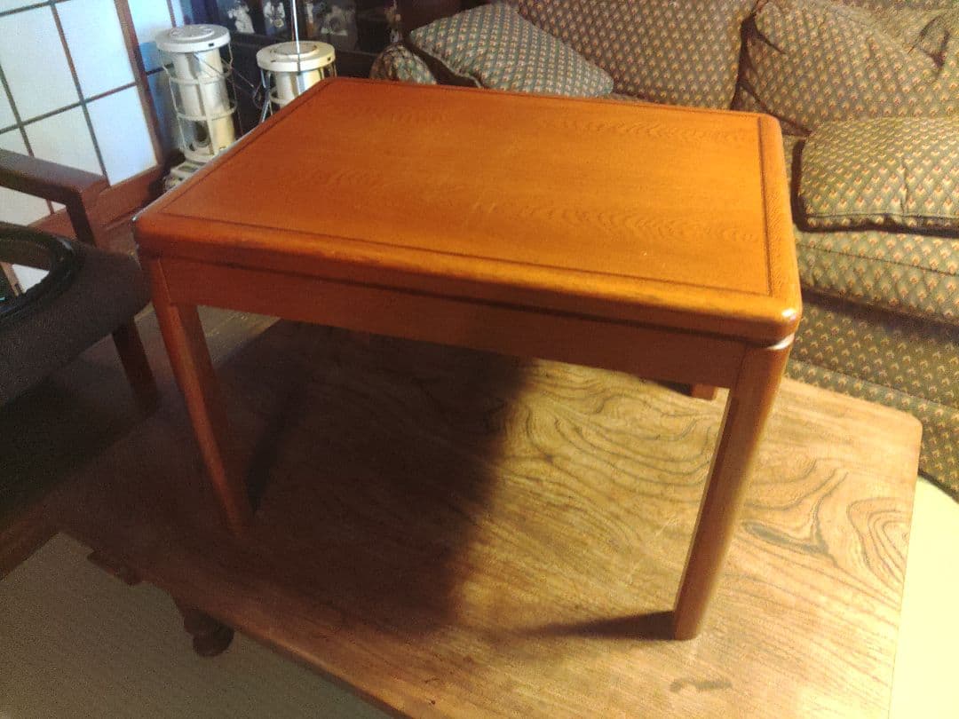 希少　カリモク　コーヒーテーブル　サイドテーブル　天然木　デスク　机　レトロ Karimoku カリモク サイドテーブル コーヒーテーブル ミニテーブル