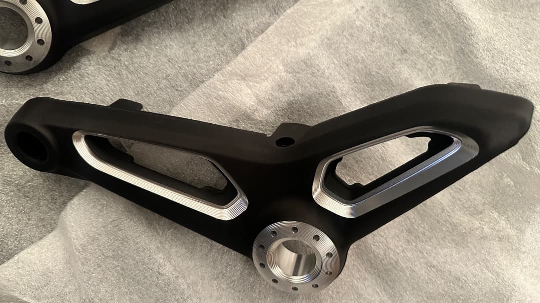 BMW RnineT 純正シート サポートブラケット Option 719 - メルカリ