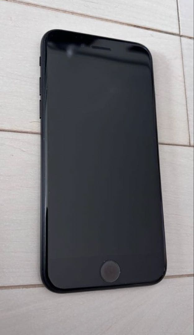 iPhone SE第2世代 本体　64G iPhone SE (第2世代)｜価格比較・最新情報 - 価格.com