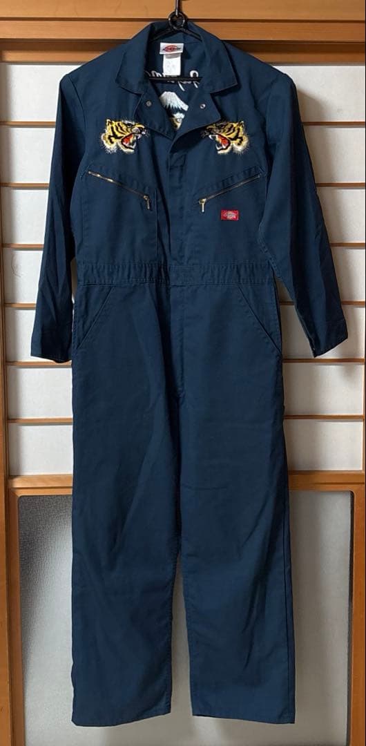 ディッキーズ トラ刺繍 つなぎ トーキョーディッキーズ - メルカリ