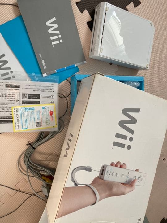 生産終了品　初期のwii本体　コントローラー2個付き 楽天市場】Wii 本体 リモコン1個 すぐ遊べるセット(シロ) GC純正