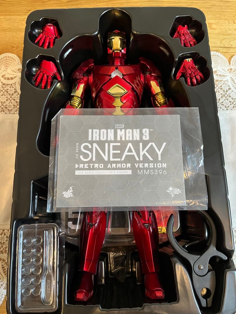 ホットトイズ アイアンマン マーク15 レトロアーマー版 1/6