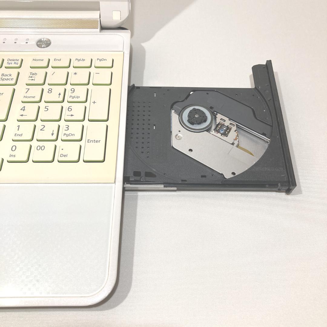 ✨特価✨超速i7・カメラ・ブルーレイ◇白◇すぐ使えるノートパソコン