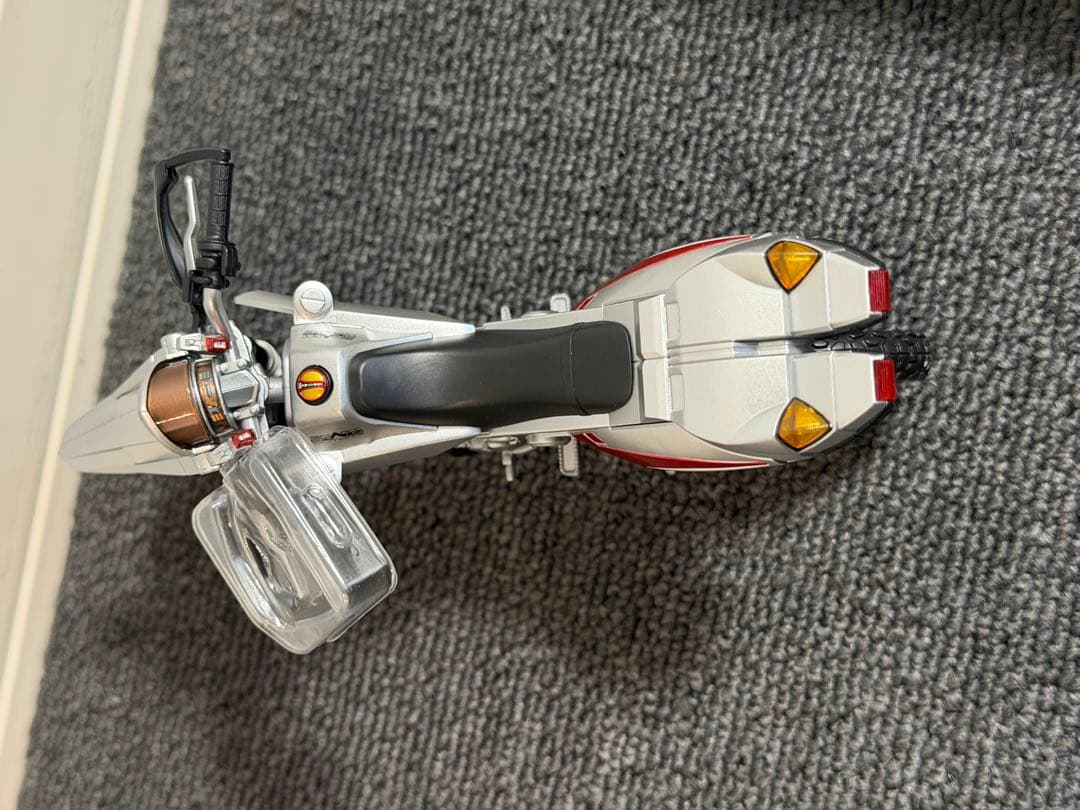 フィギュアーツ　S.H.Figuarts　オートバジン（ビークルモード）