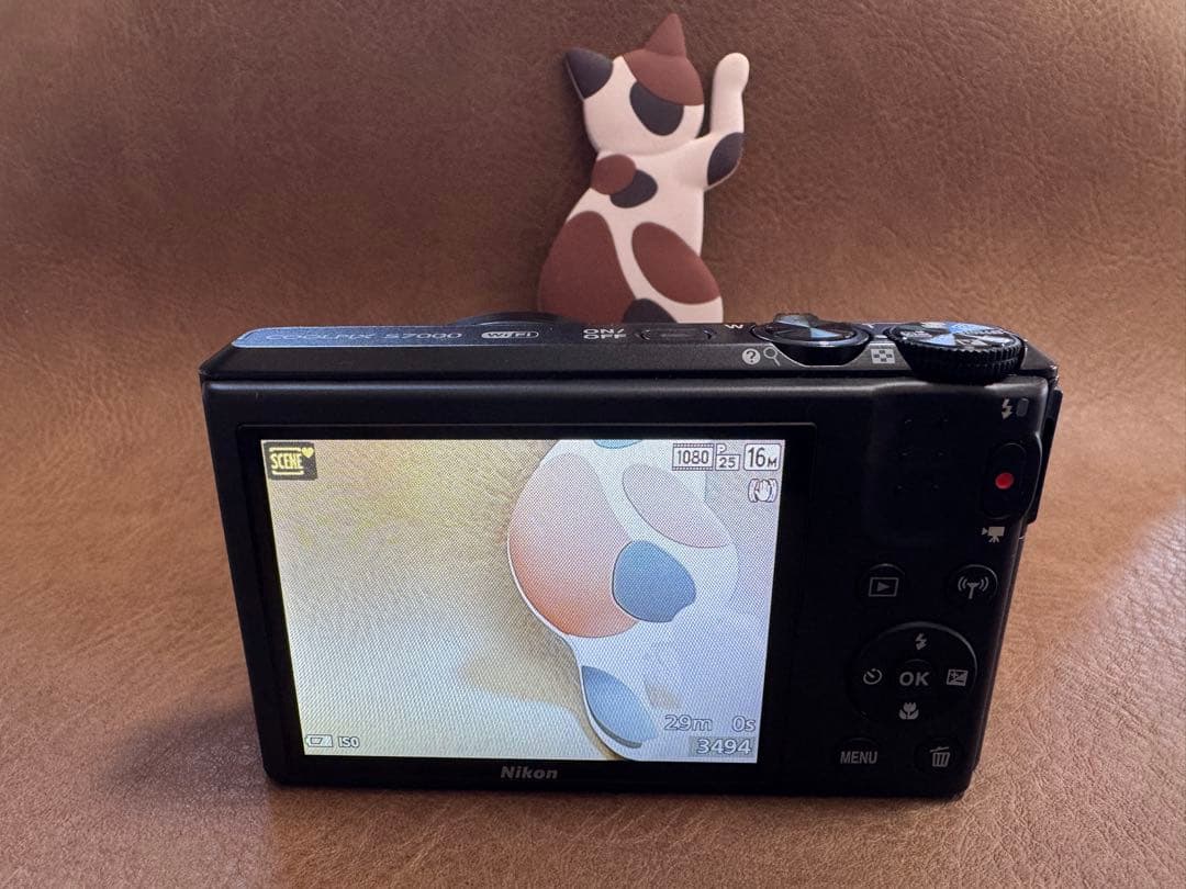 Nikon COOLPIX S7000 16.0MP コンパクトデジタルカメラ