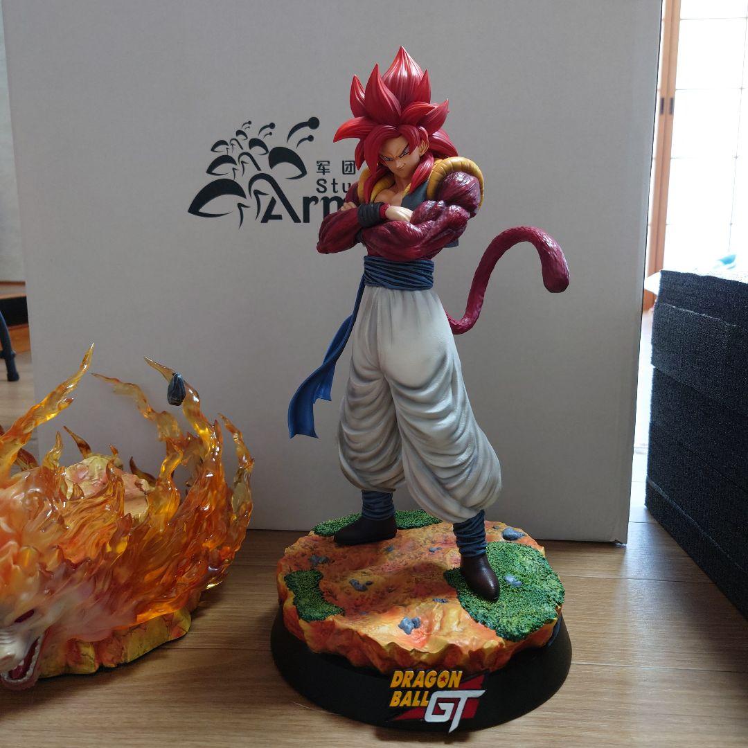ドラゴンボールガレージキットスーパーサイヤ人4ゴジータスタチュー