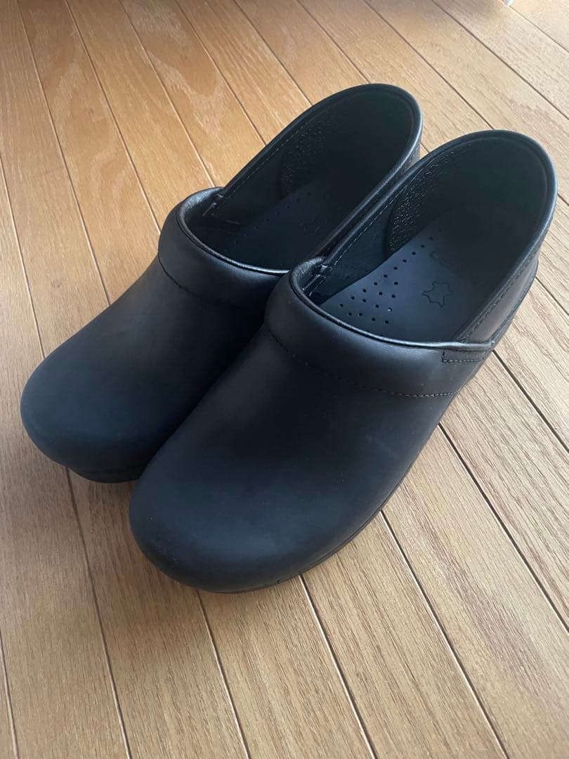 【美品】ダンスコ　プロフェッショナル　ブラック　サイズ38（24.5cm）