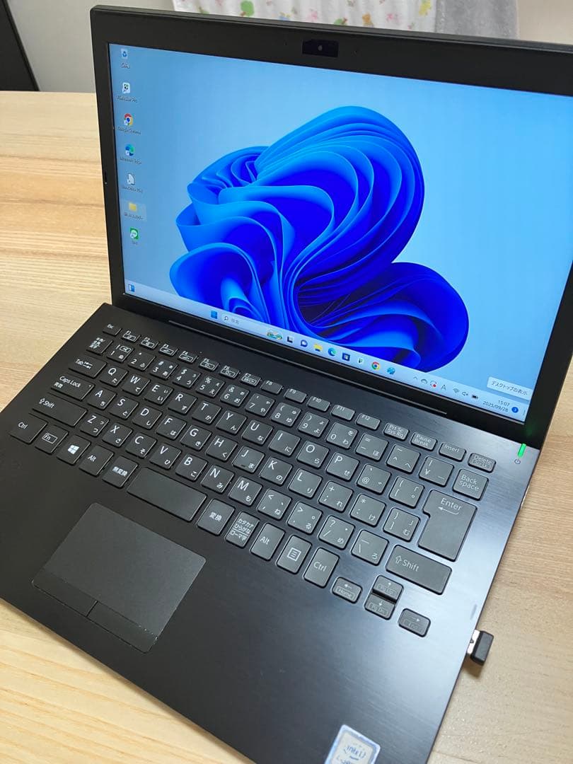 【薄型軽量】第8世代i5・高速SSD windows11 カメラ付ノートパソコン LIFEBOOK ノートパソコン windows11 office2024搭載 高速SSD搭載