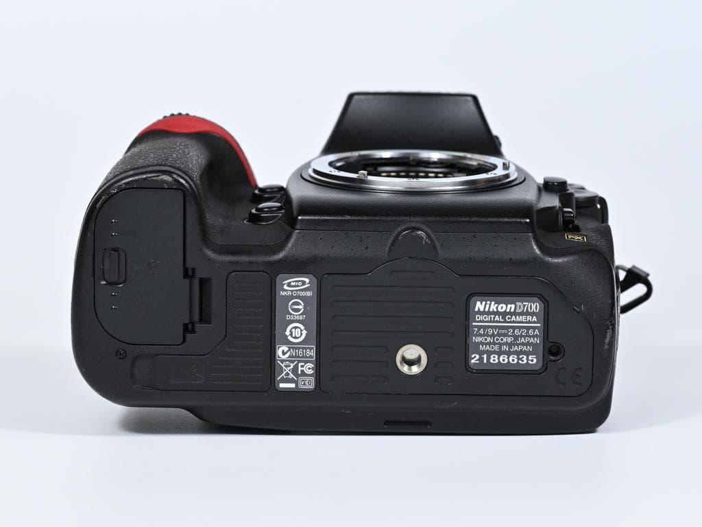 【美品】 ニコン　Nikon D700 ボディ 《ショット数9581》