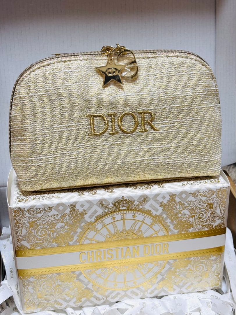 Dior ディオール 2024クリスマスコフレ ノベルティ ポーチ - メルカリ