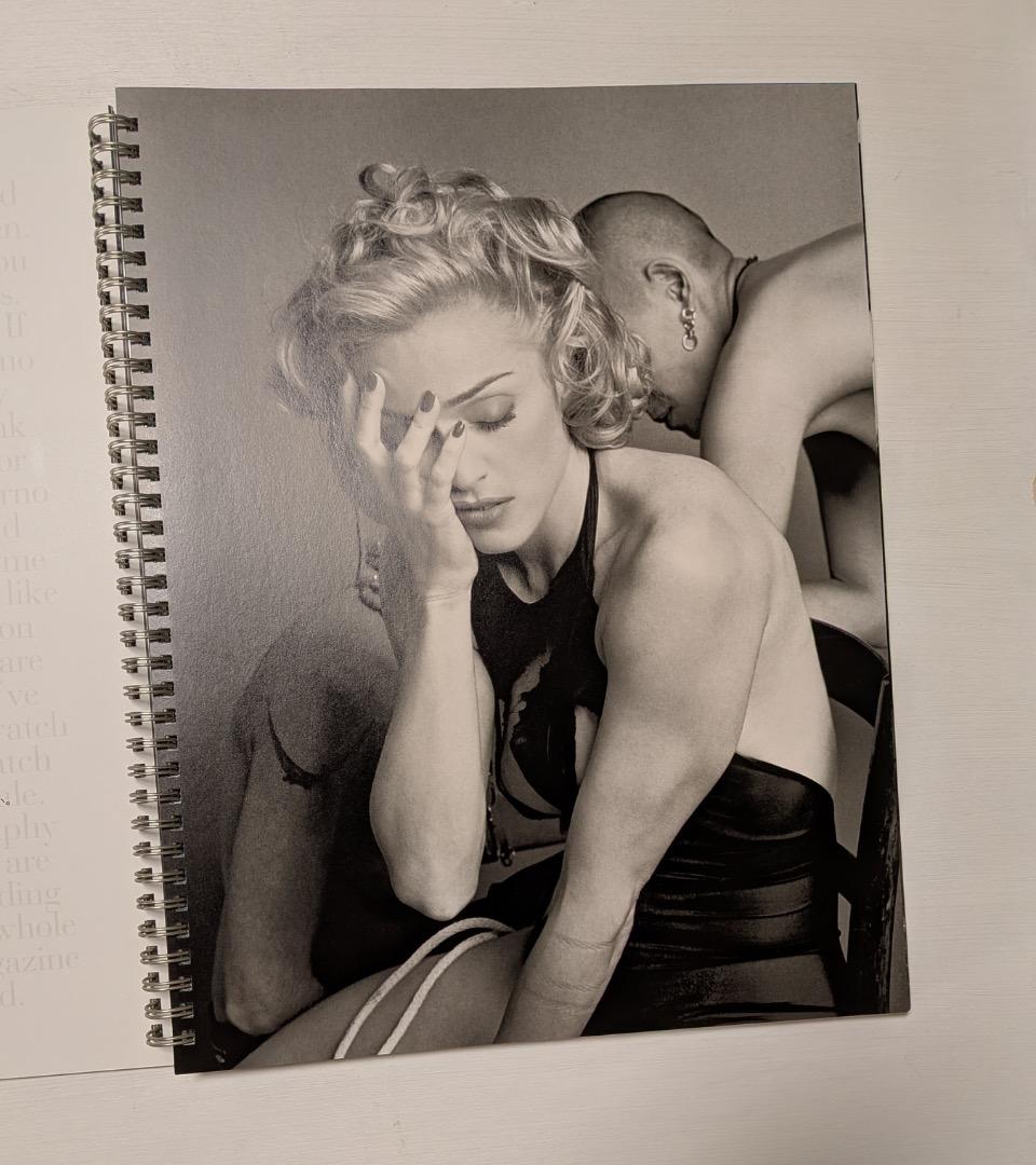 シュウシュウSEX by MADONNA マドンナ写真集