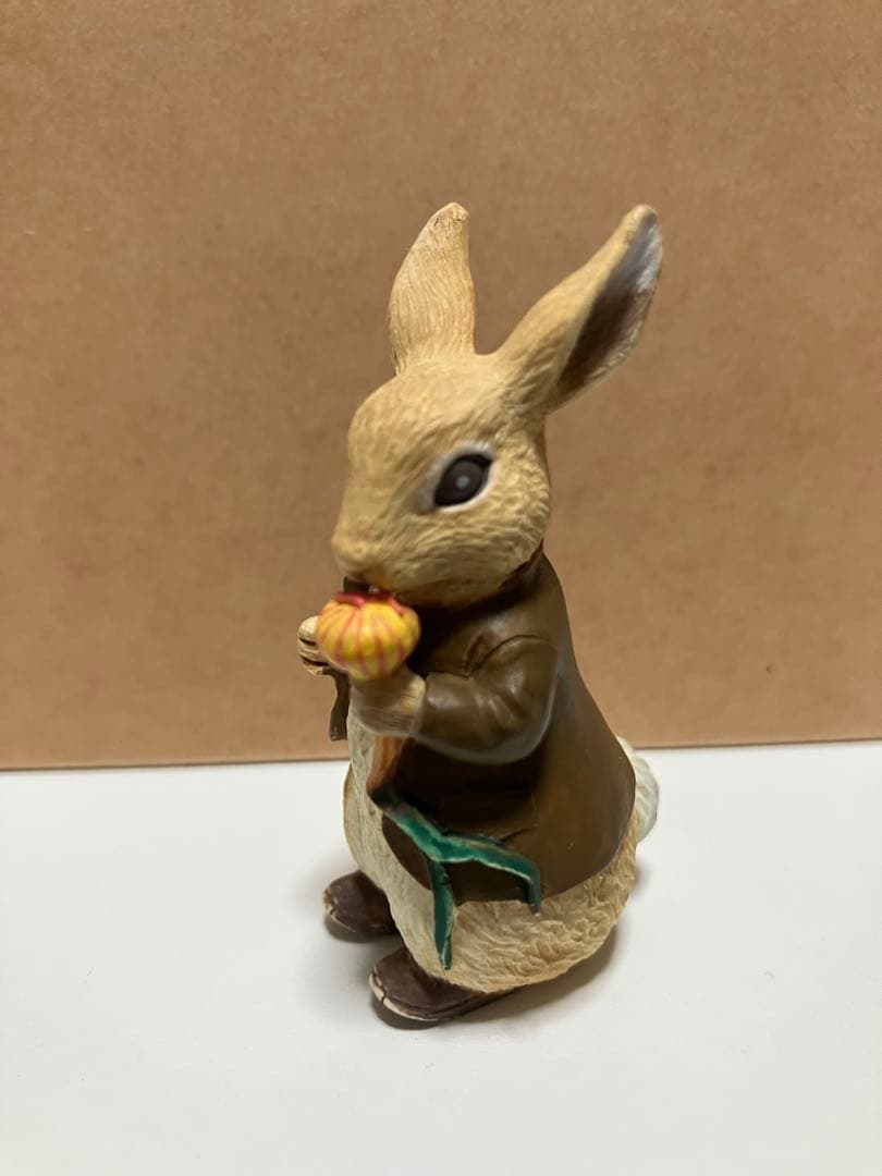 ピーターラビット置物ベンジャミンバニー - メルカリ