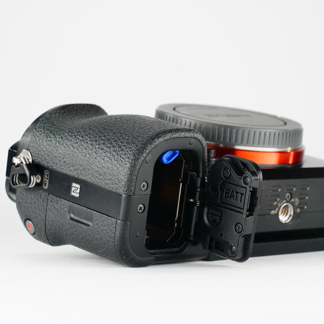 魔法のカメラ☆SONY α7S☆12,895回完動美品ILCE-7S 564 - メルカリ