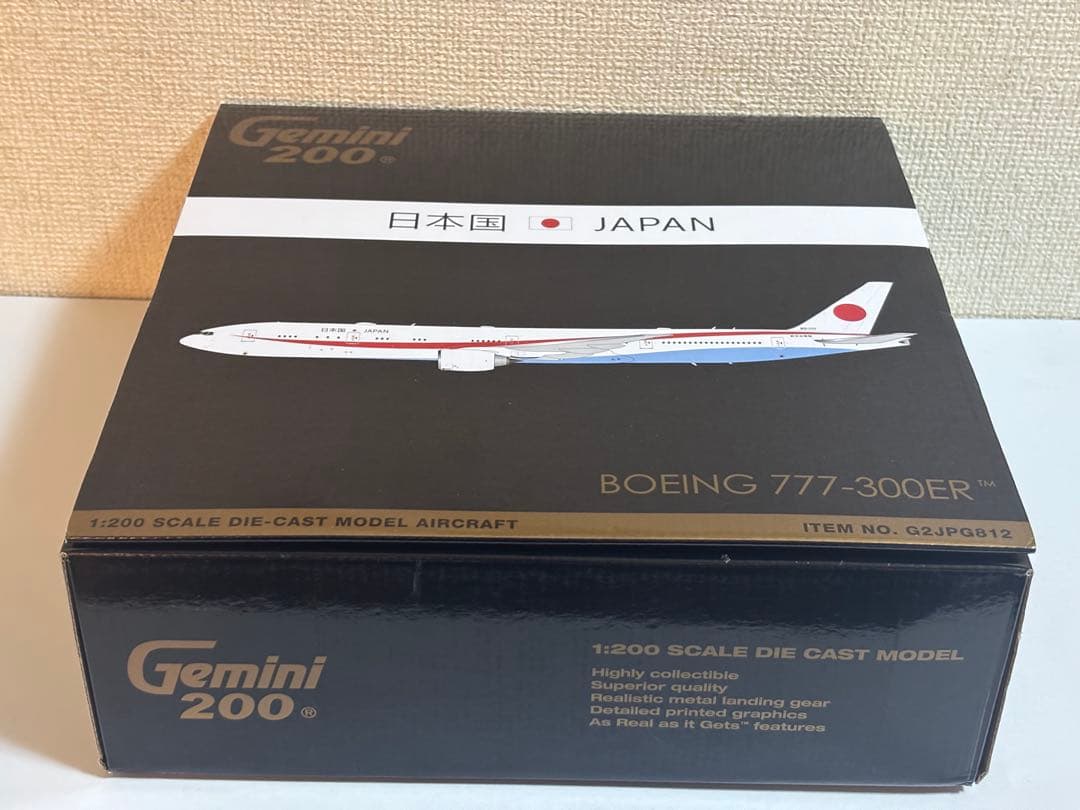 美品 gemini B777-300ER 航空自衛隊 日本国政府専用機 1:100 BOEING 777-300ER 80-1111 政府専用機 デスクトップモデル（WiFi