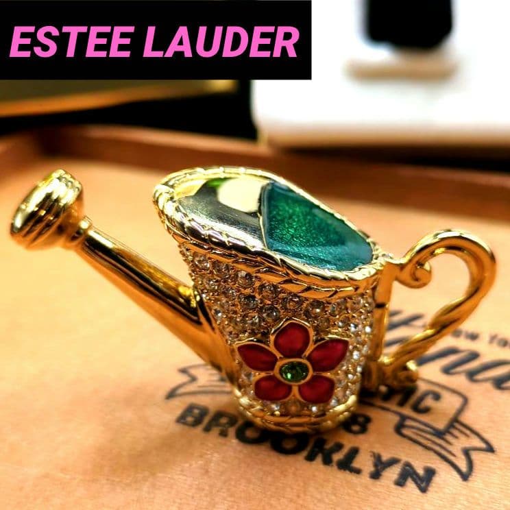 エスティローダー 練り香水 ウォータリングカン 花柄の水差し ジョウロ 5000000010408_01.jpg