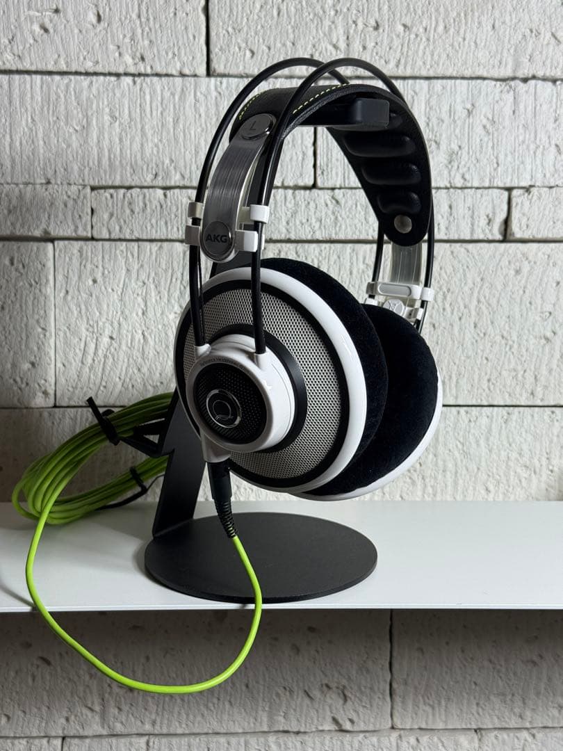 AKGクインシー・ジョーンズ・シグネチャー・ライン Q701 AKG Quincy Jones Signature Q701 (Black) Stereo headphones (Black