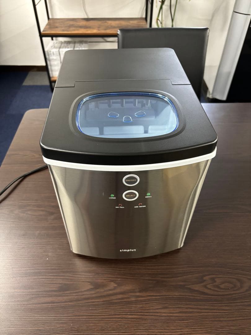 製氷機 シンプラスSP-CE01 最短6分で氷が作れる、家庭用製氷機 - 家電 Watch