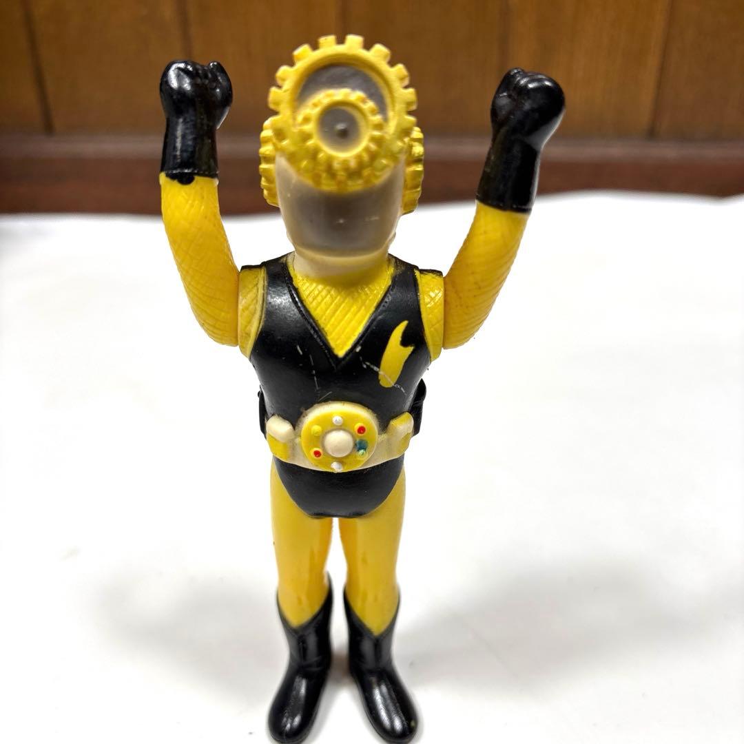 昭和レトロ 忍者キャプター 金忍 ソフビ 当時物 - メルカリ