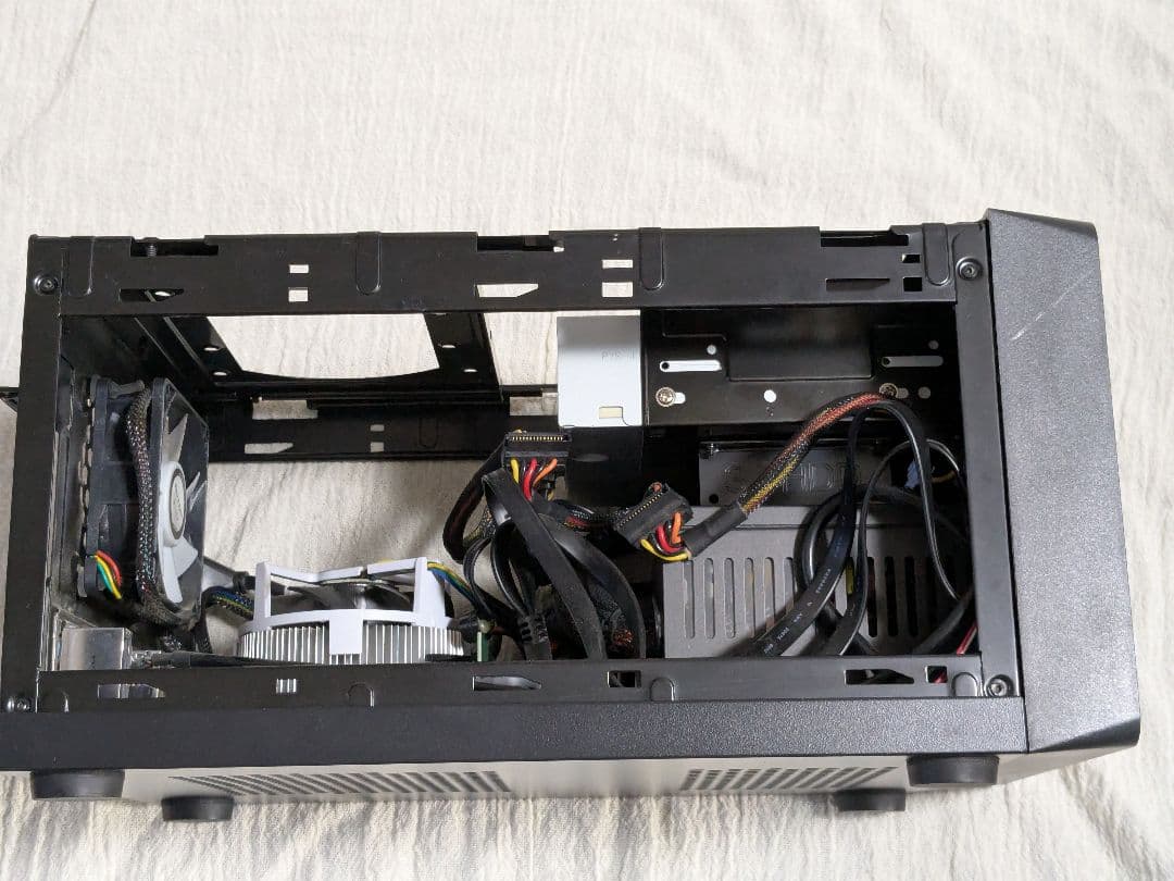 キューブ型Mini-ITX自作PC Core i5-4570S i5 www.cosaga.com