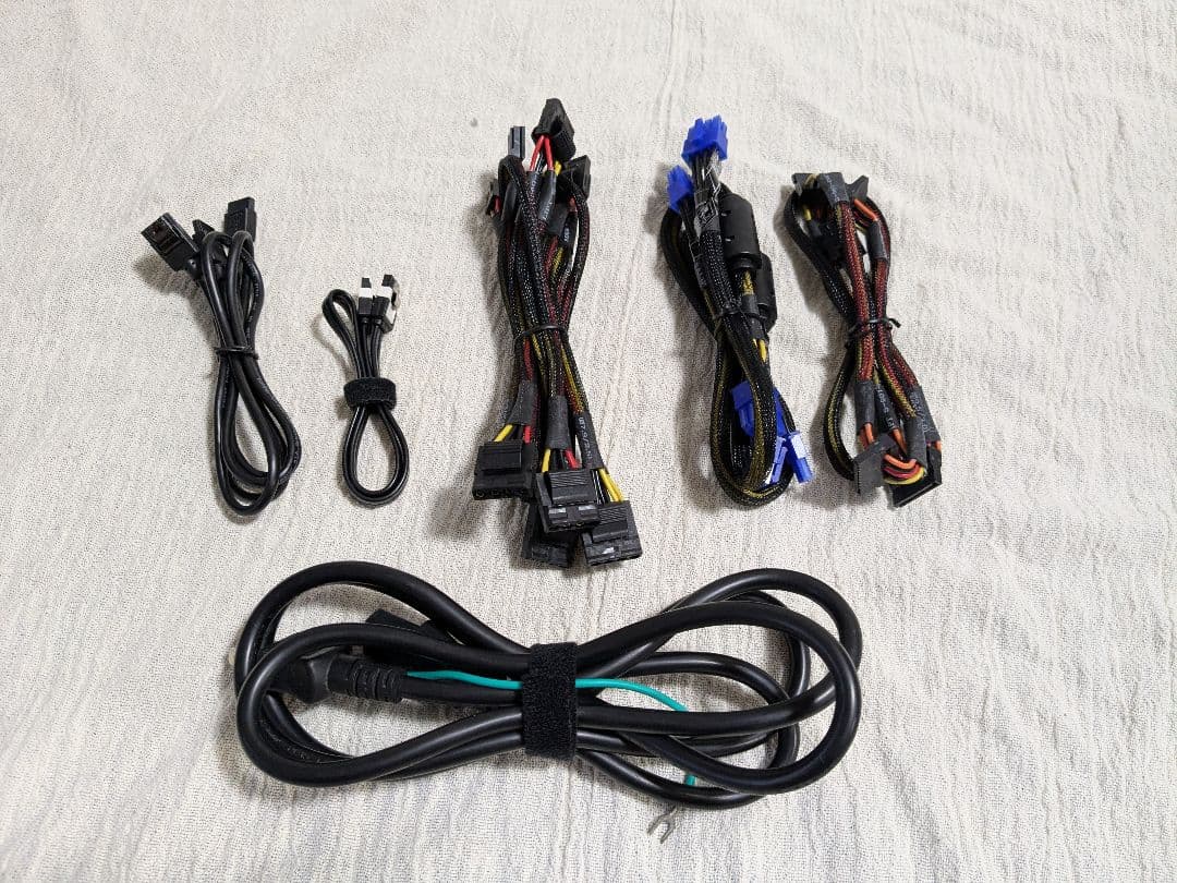 キューブ型Mini-ITX自作PC Core i5-4570S i5 www.cosaga.com