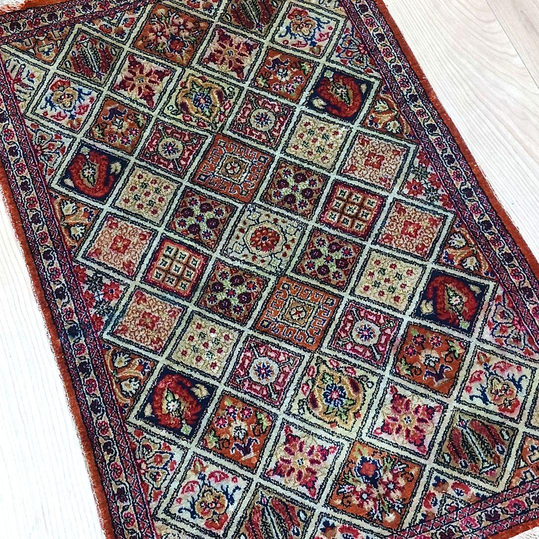 Y2822-2 ペルシャ絨毯 クム産 シルク100% 手織り ペルシャ絨毯 クム産 シルク100% モハマドジャムシディ工房 最高密度