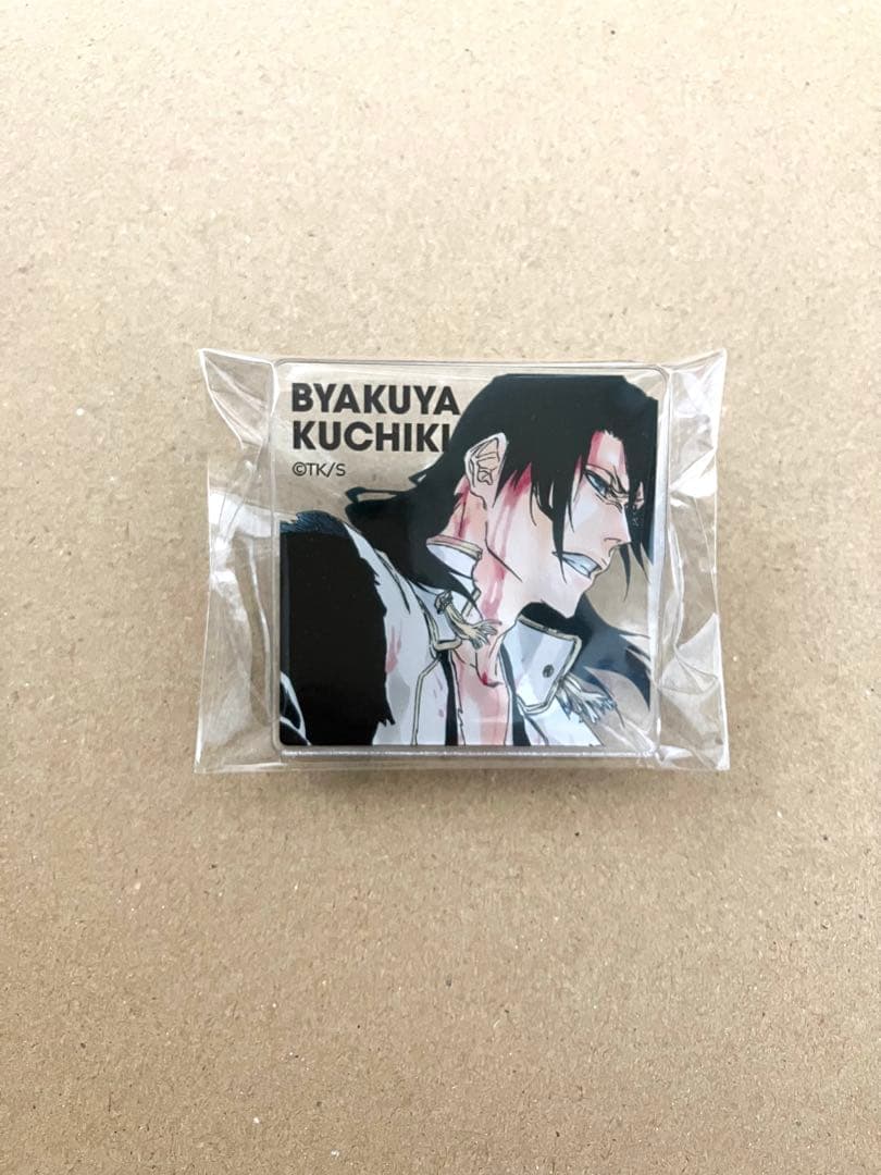 BLEACH 朽木白哉 アクリルバッジ AMNIBUS-日常使いできるアニメグッズの通販サイト-