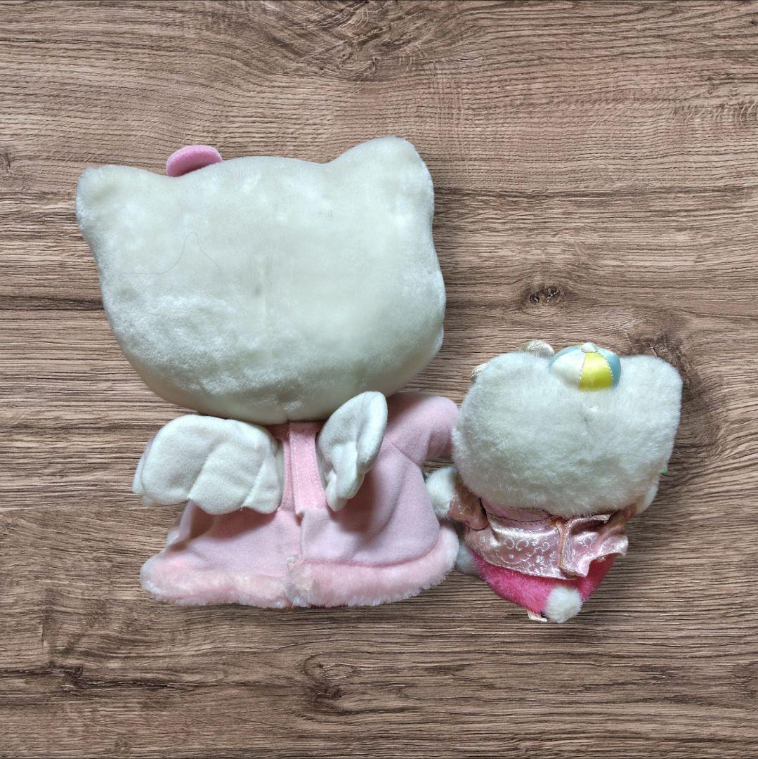 サンリオ ハローキティ エンジェル 天使 と中華チャイナぬいぐるみ