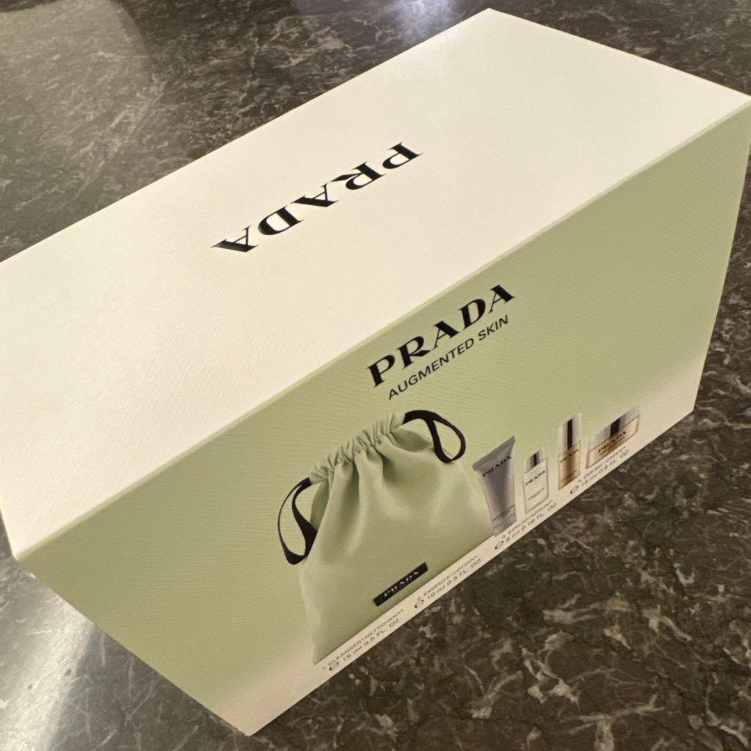 PRADA オーグメンテッド スキン ディスカバリー リチュアル - メルカリ