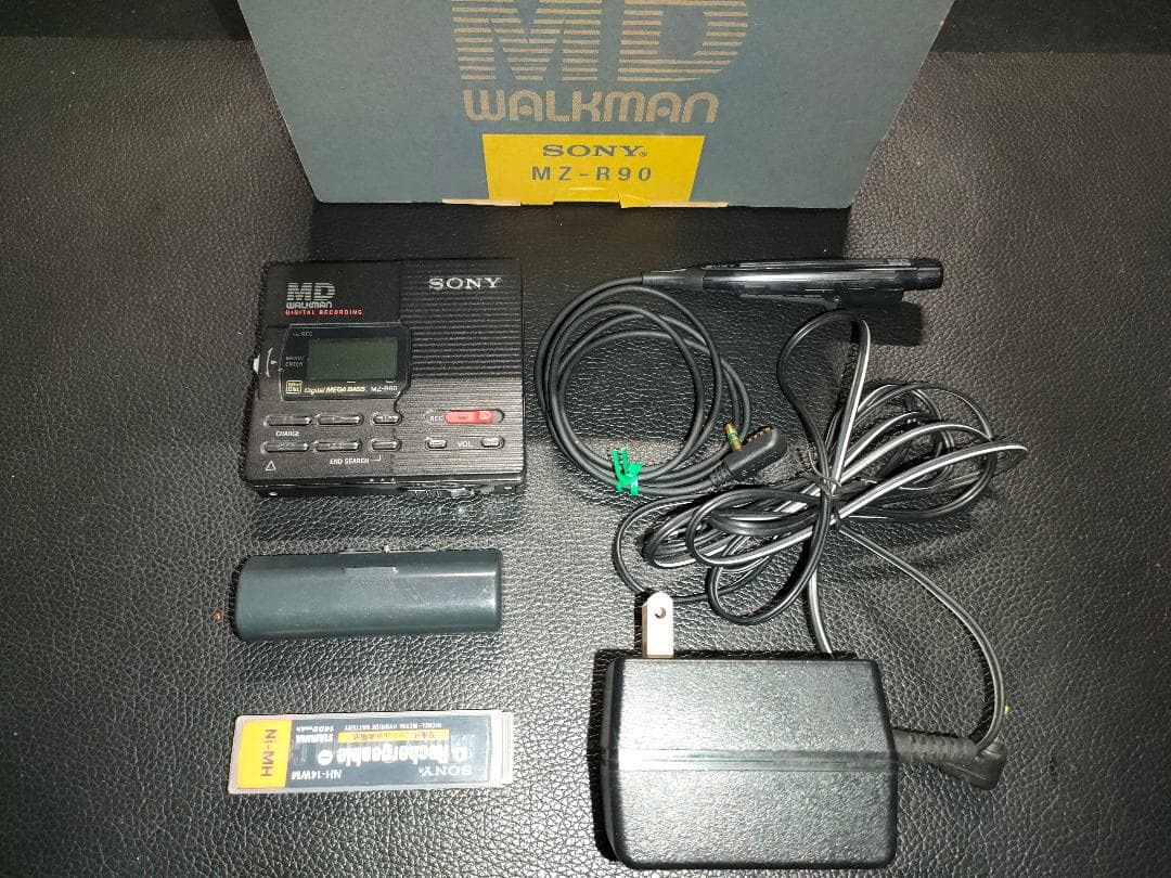 SONY MD WALKMAN MZ-R90 MDレコーダー 一部難あり Sony MZ-R90 Portable MD Player Recorder - Tested, Ships from Japan