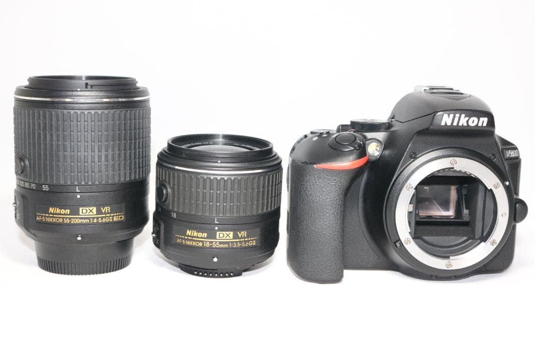 大人気⭐Nikon D5600 望遠レンズセット⭐初心者完全セット 一眼レフ