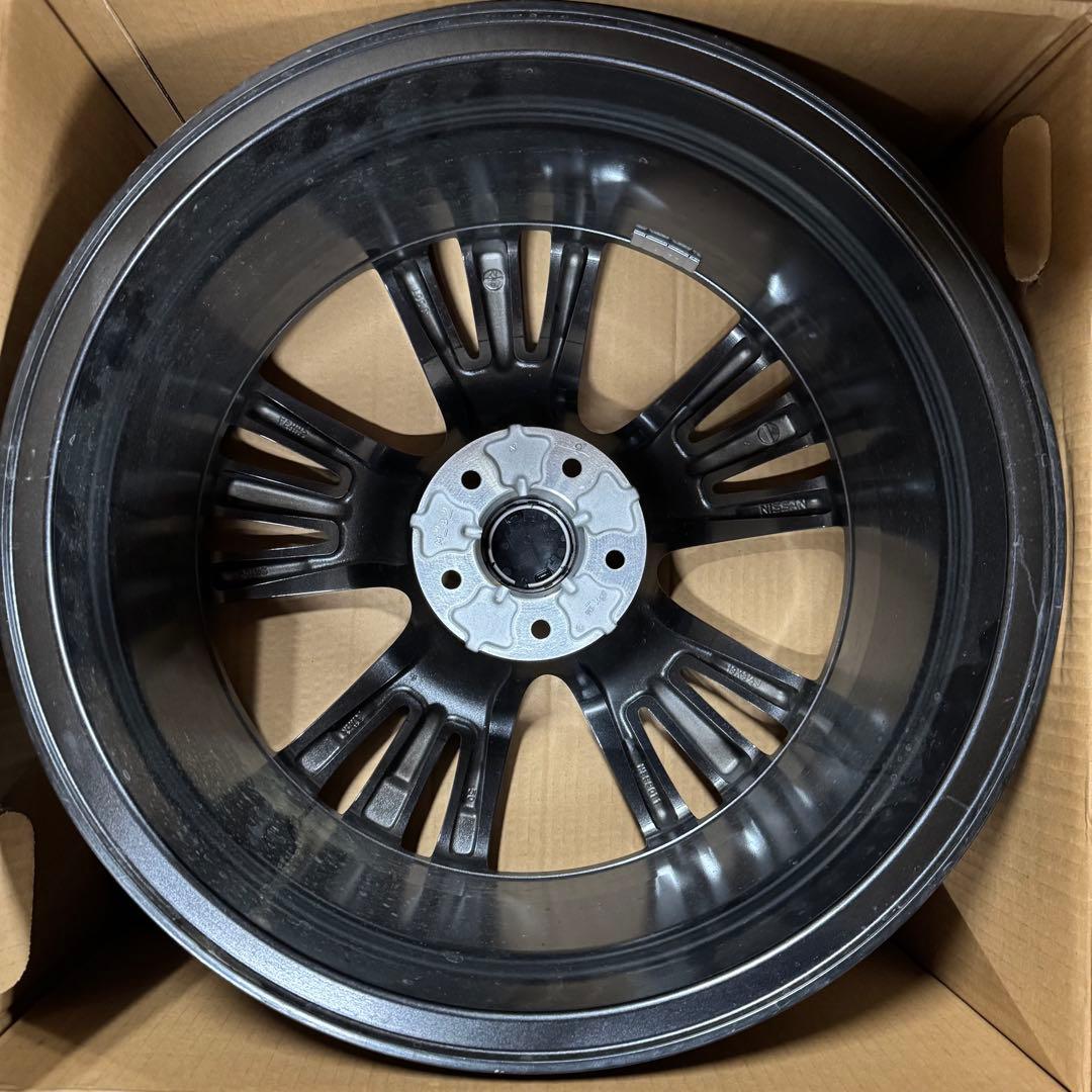 新車外し V37 スカイライン純正 19インチ 8.5J 日産