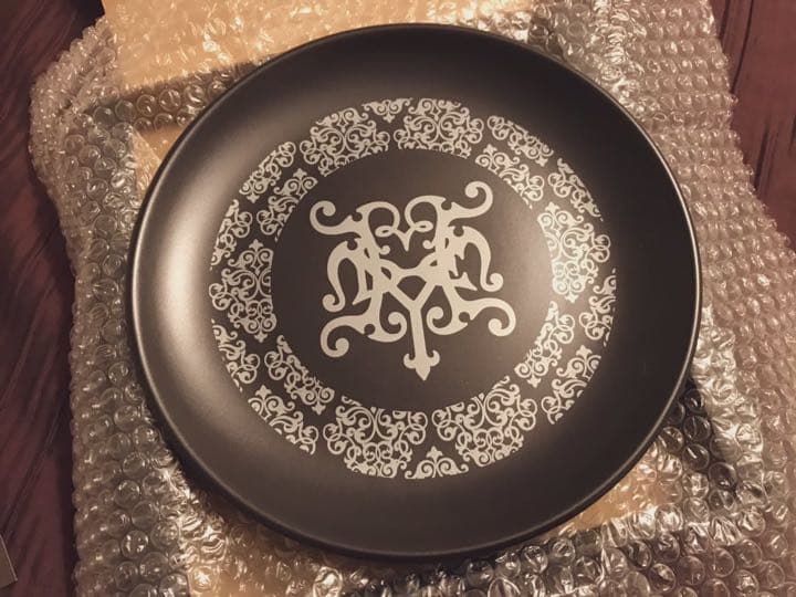 HYDE 2019 富良野 黒ミサ プレート 参加者特典 非売品 2枚入り - メルカリ