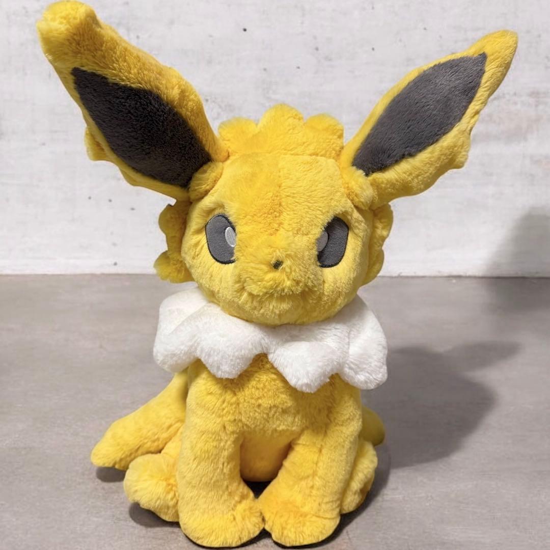 ポケモンセンターオリジナル ふわふわ抱きぬいぐるみ サンダース