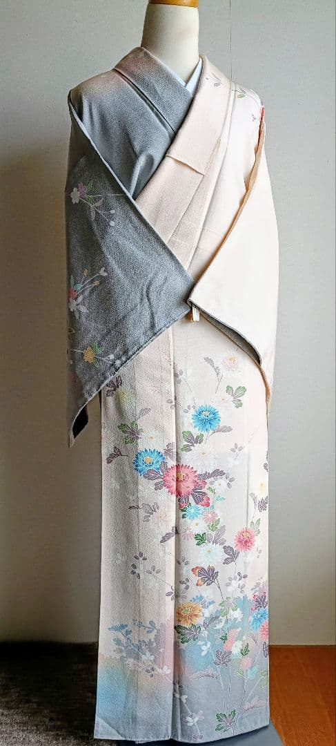 京加賀友禅訪問着 たたき模様 ろうけつ染め分け 光月の落款入り 美品