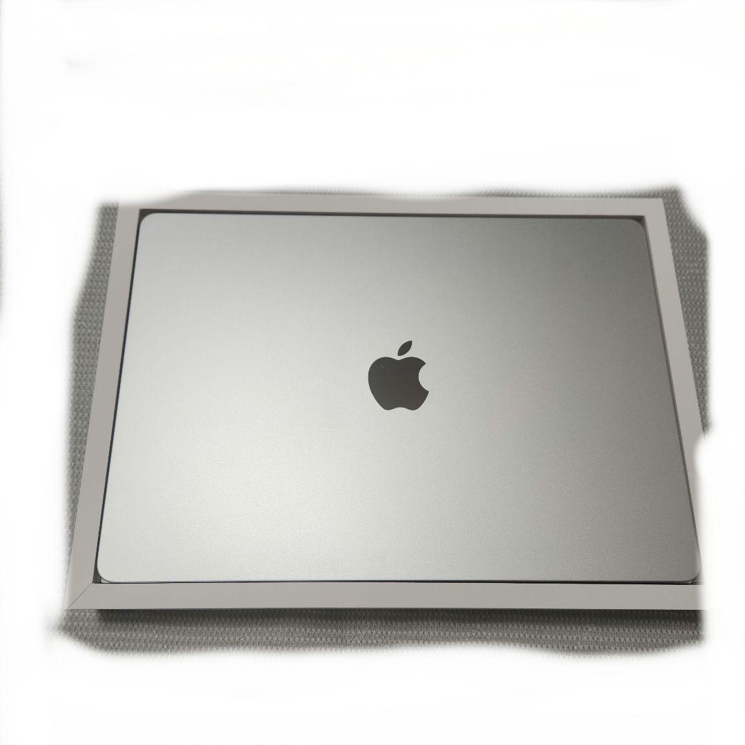 超美品 M2チップ Apple MacBook Air シルバー 15-inch Refurbished 15-inch MacBook Air Apple M2 Chip with 8‑Core CPU and