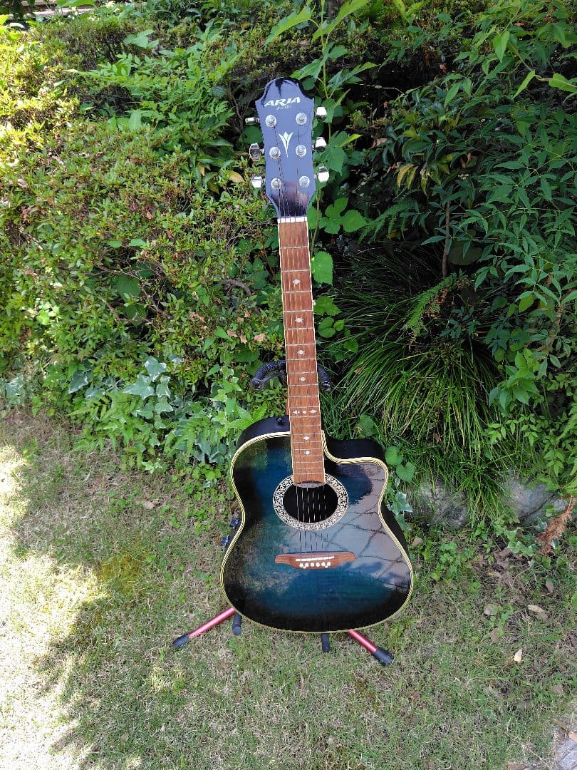 ARIA　エレアコ　ギター　AMB-35 s-l400.jpg