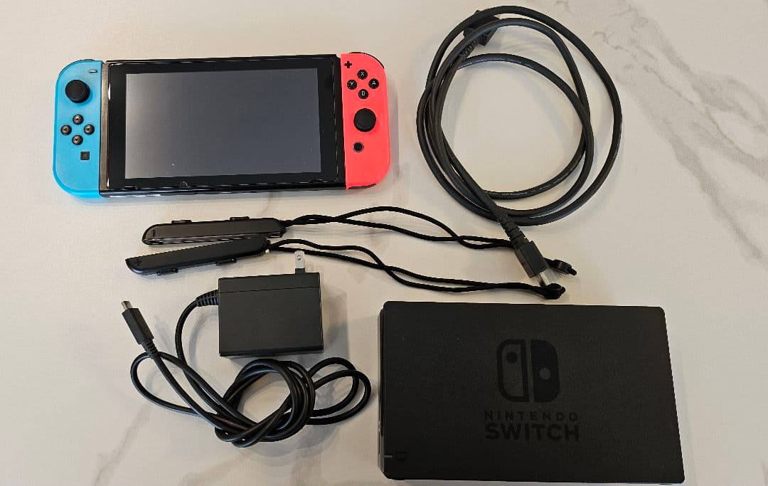 Nintendo Switch 青/赤 本体 充電器付き hdmiケーブル付き Amazon | 【充電しながら投影】Switch ドック HDMI ケーブル付き